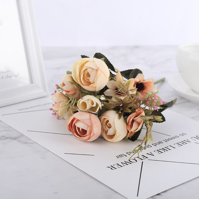 Floral Collection - Silk Blooming Roses and Daisy Bouquet