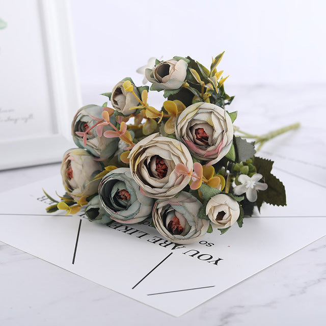 Floral Collection - Silk Blooming Roses and Daisy Bouquet