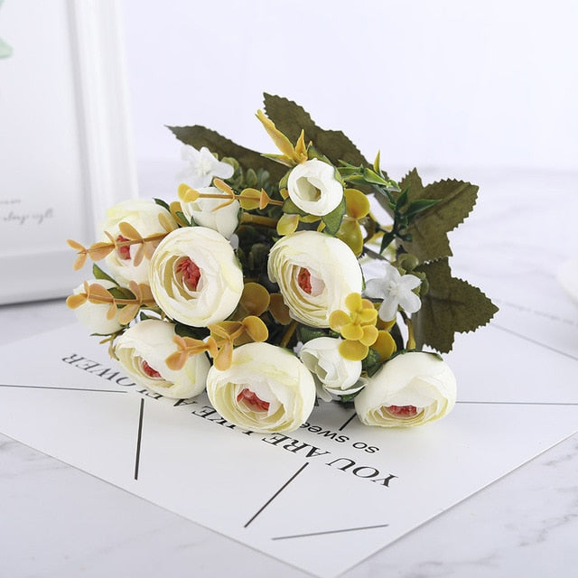 Floral Collection - Silk Blooming Roses and Daisy Bouquet