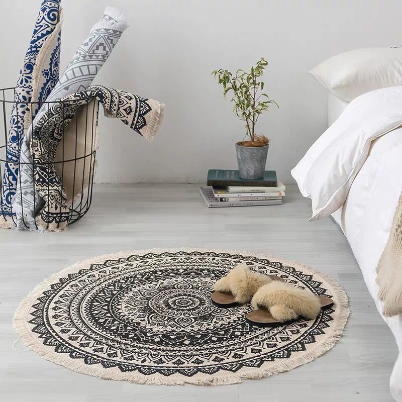 Round Bohemian Rug